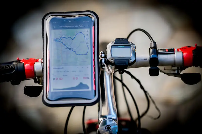 Die besten Fahrrad-Handyhalterungen mit Powerbank (Test 2024)
